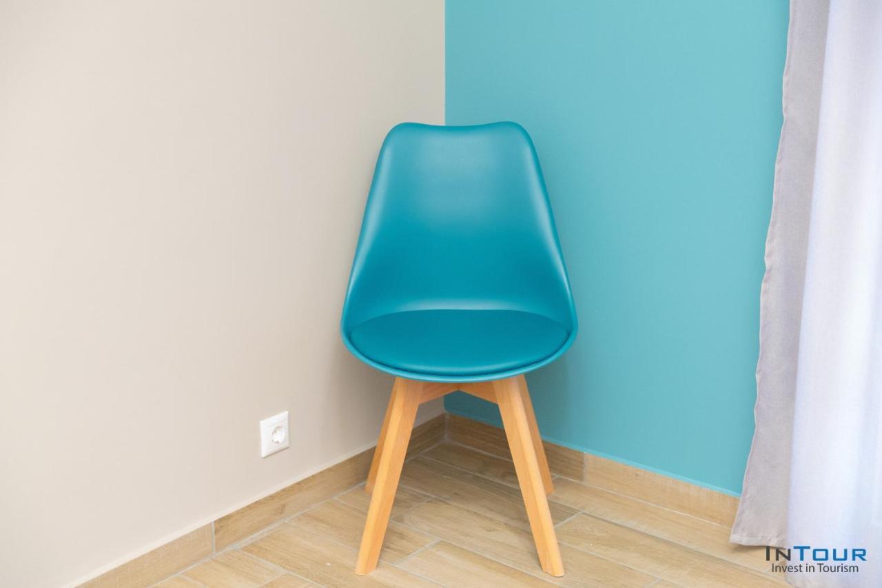 Chic And Minimal Apartment Close To Thissio Metro Афины Экстерьер фото