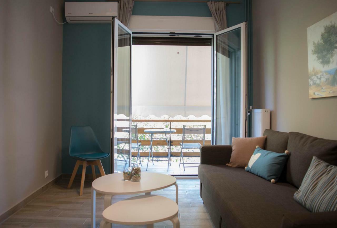 Chic And Minimal Apartment Close To Thissio Metro Афины Экстерьер фото