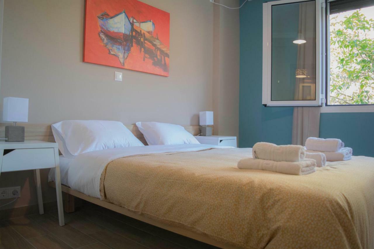 Chic And Minimal Apartment Close To Thissio Metro Афины Экстерьер фото