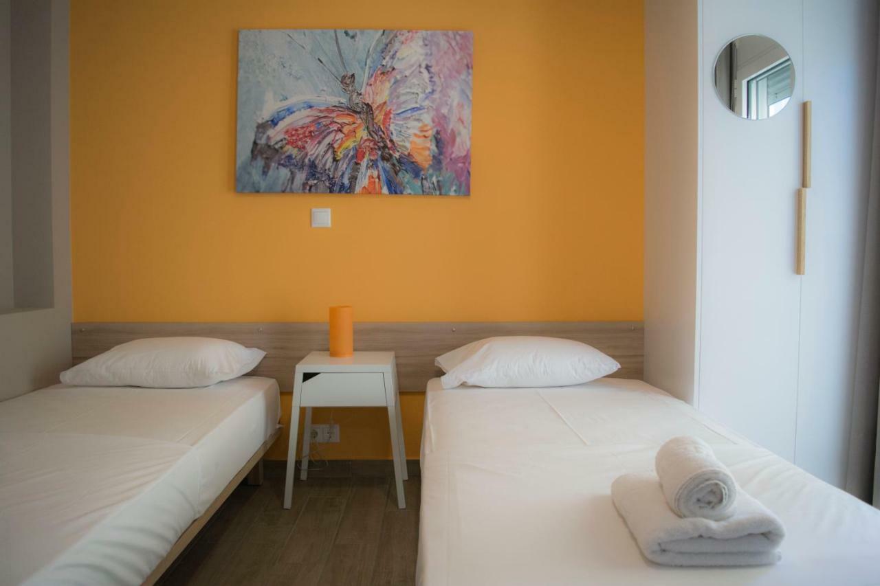 Chic And Minimal Apartment Close To Thissio Metro Афины Экстерьер фото
